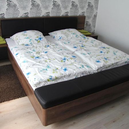 טרייר Geraeumige 4 Zimmer Wohnung An Den Kaiserthermen מראה חיצוני תמונה