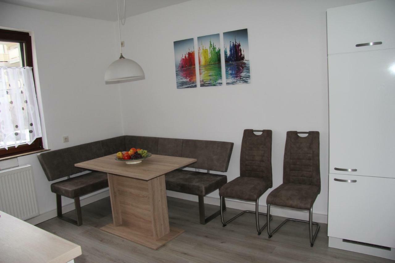 טרייר Geraeumige 4 Zimmer Wohnung An Den Kaiserthermen מראה חיצוני תמונה